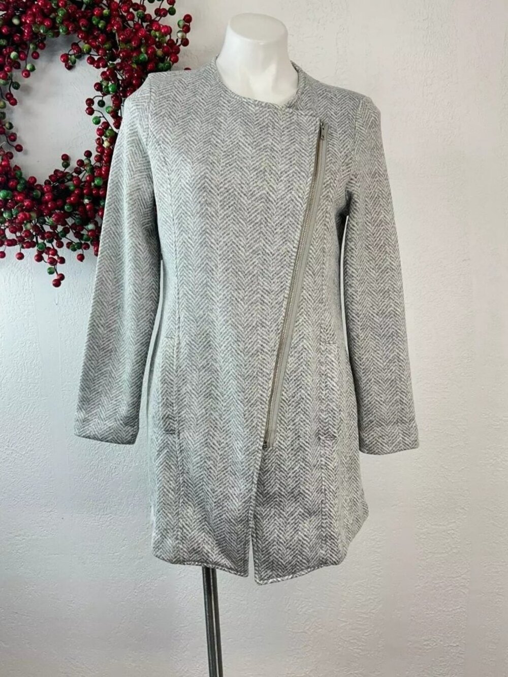 Banana Republic Sz Small Herringbone Asymmetric Zip Knit Swacket Sweater Jacket